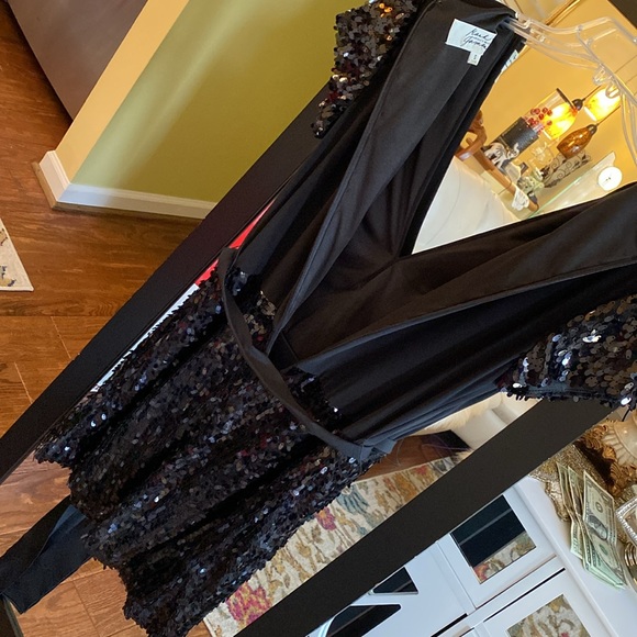 BADGLEY MISCHKA Mark + James mini sequins dress - Picture 10 of 13